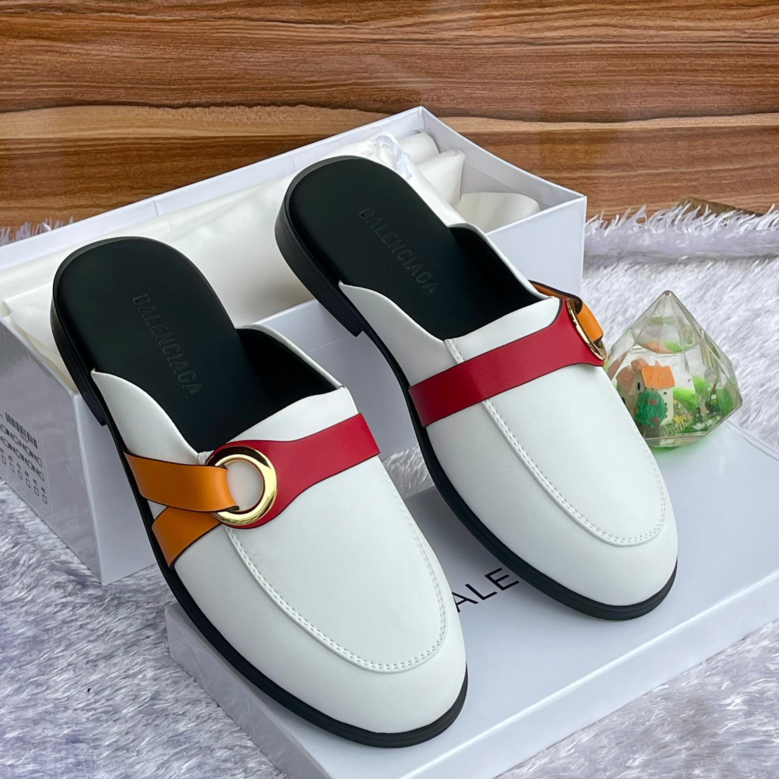 Balenciaga high quality half shoe.