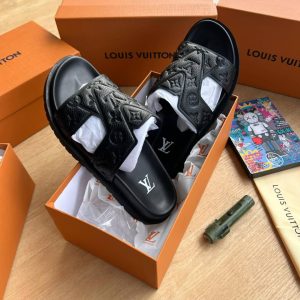 Louis Vuitton high quality Pam slippers