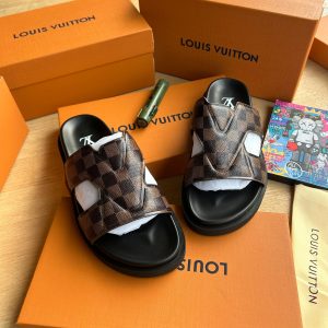 Louis Vuitton luxury Pam slippers