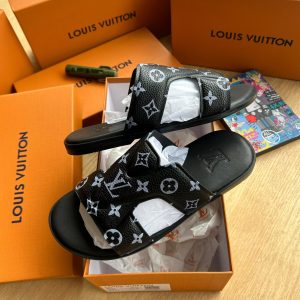 Louis Vuitton high quality Pam slippers