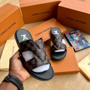 Louis Vuitton high quality Pam slippers