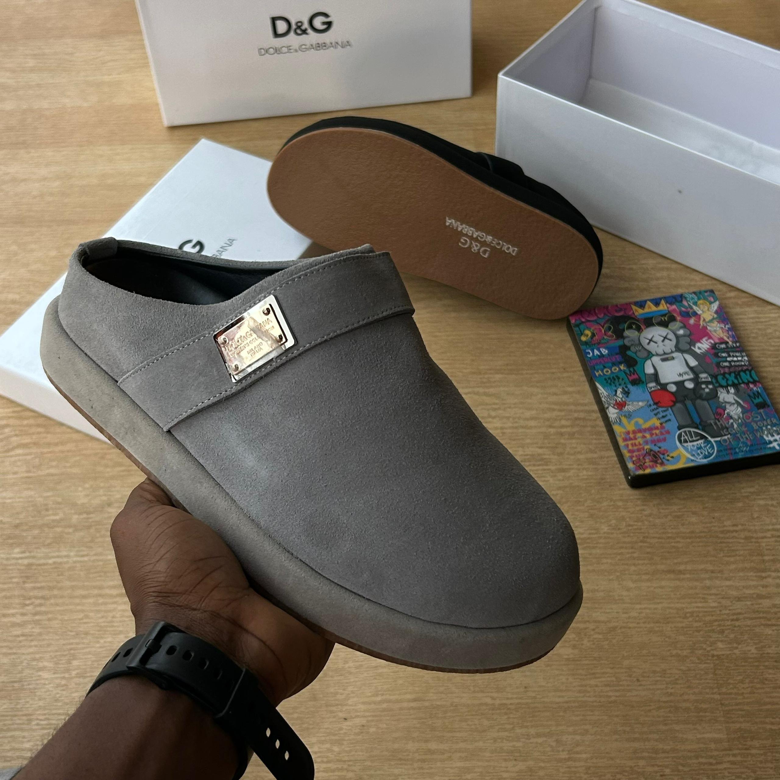 D&G SUEDE HALF SHOE