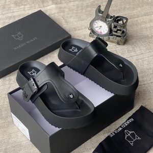 Naked wood luxury slippers