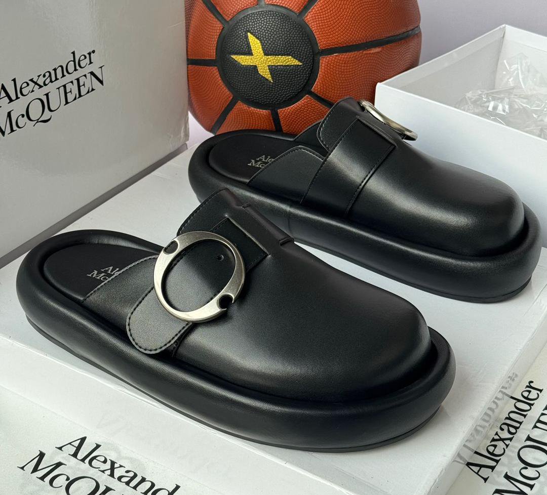 A.M HIGH QUALITY SLIPPERS