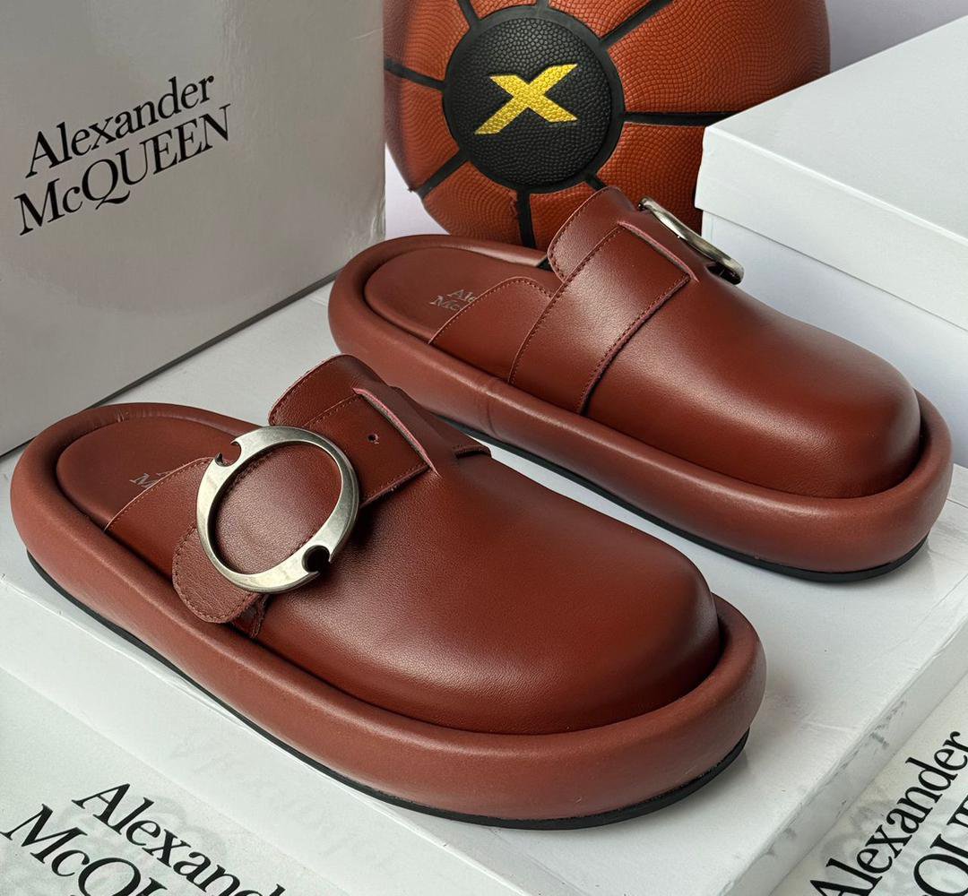 A.M HIGH QUALITY SLIPPERS
